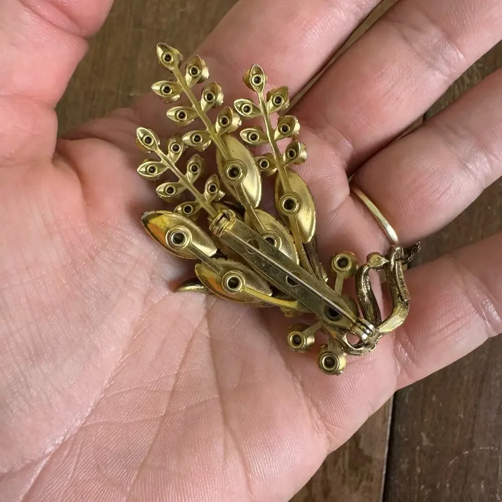 Selro Celini Signed VINTAGE AB Rhinestone gold tone waterfall‎ brooch pin